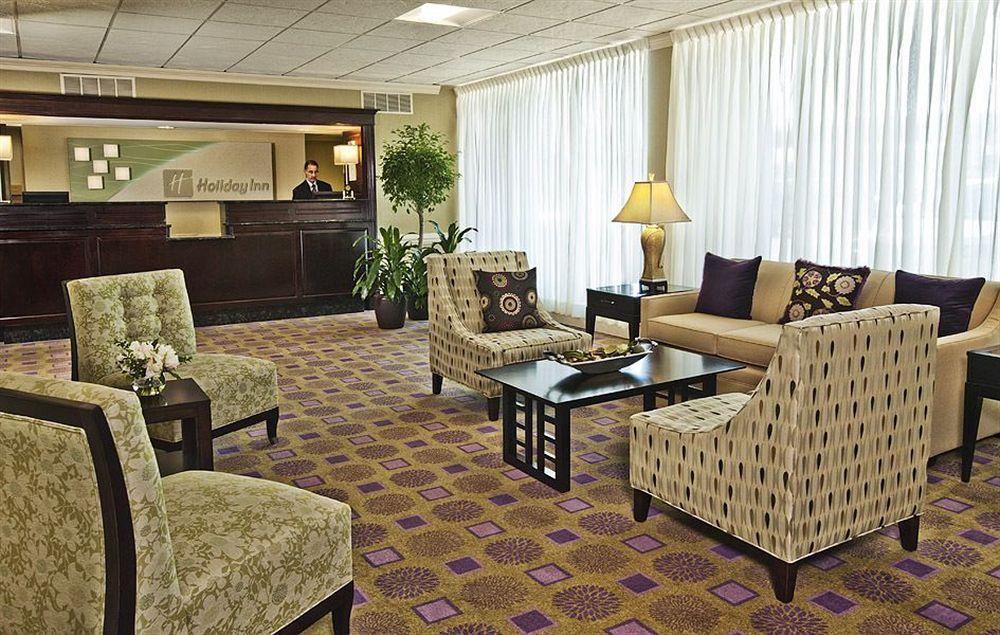 Holiday Inn Alexandria At Carlyle By Ihg Exterior foto